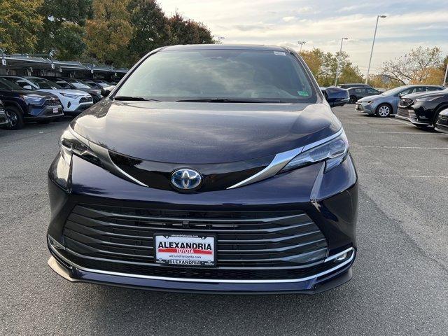 new 2025 Toyota Sienna car, priced at $60,615