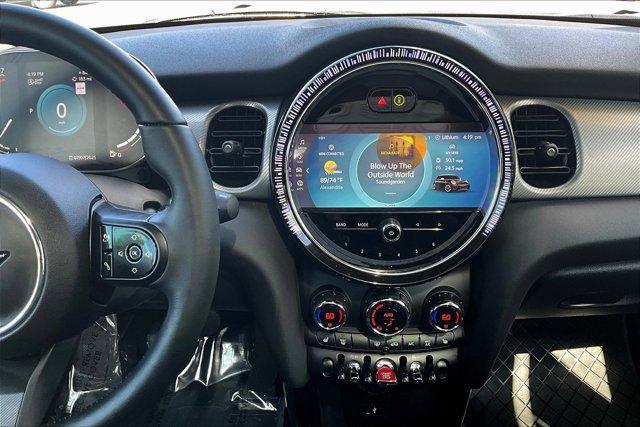 used 2023 MINI Hardtop car, priced at $23,996