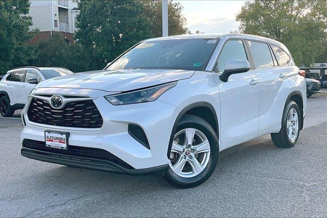 used 2023 Toyota Highlander car, priced at $31,995