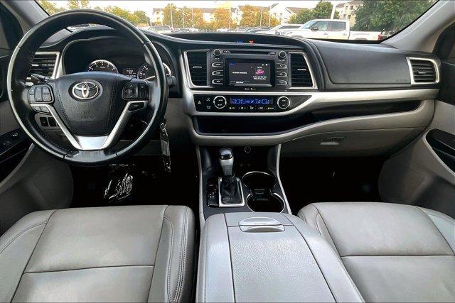 used 2015 Toyota Highlander car, priced at $16,495