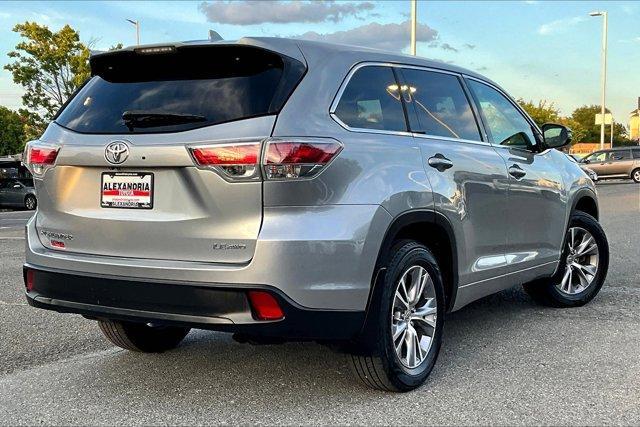 used 2015 Toyota Highlander car, priced at $16,495