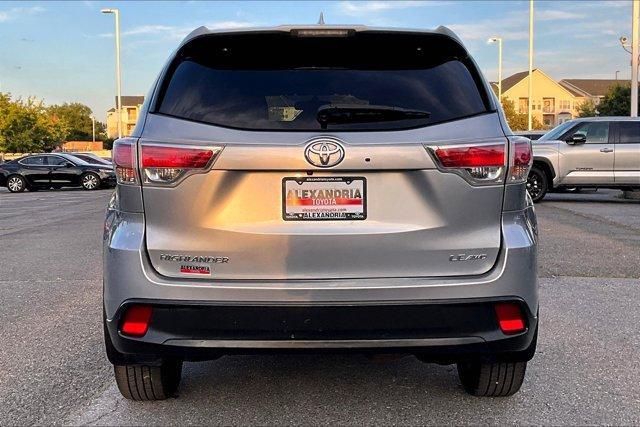 used 2015 Toyota Highlander car, priced at $16,495