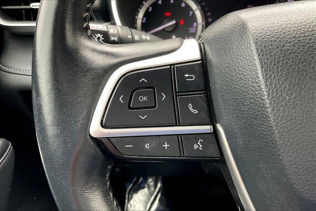 used 2022 Toyota Highlander car, priced at $41,895