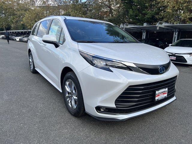 new 2025 Toyota Sienna car, priced at $50,250