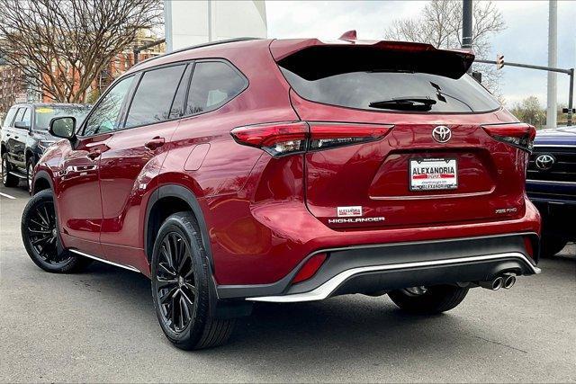 used 2023 Toyota Highlander car, priced at $41,795
