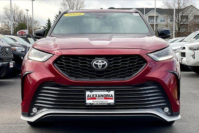 used 2023 Toyota Highlander car, priced at $41,795