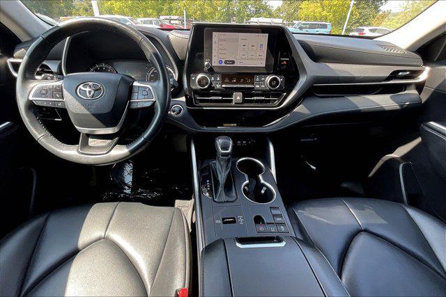 used 2023 Toyota Highlander car, priced at $35,995