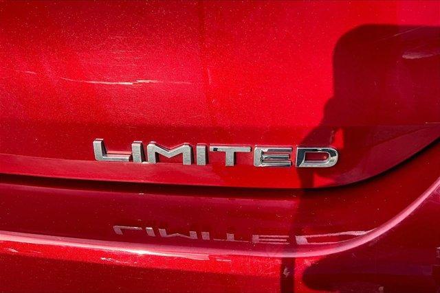 used 2023 Toyota Highlander car, priced at $36,995
