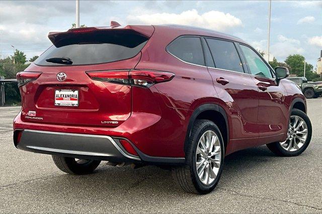 used 2023 Toyota Highlander car, priced at $36,995