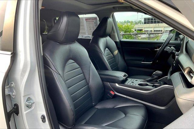 used 2023 Toyota Highlander car, priced at $41,595