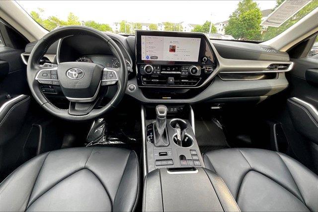used 2023 Toyota Highlander car, priced at $41,595