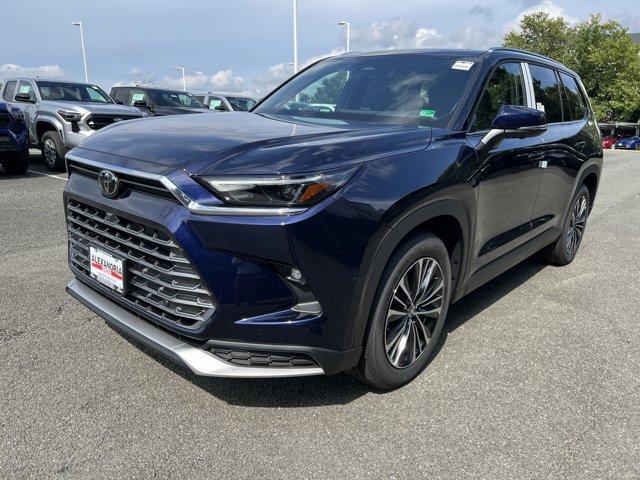 new 2025 Toyota Grand Highlander Hybrid car