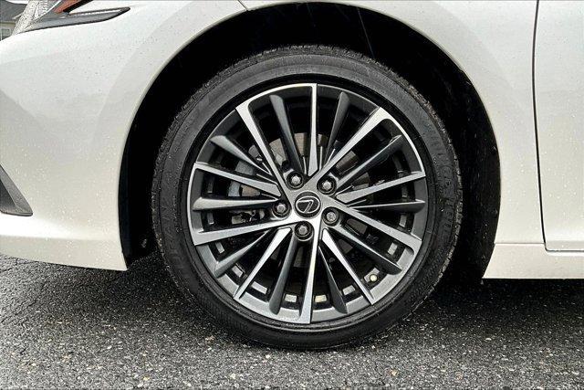 used 2023 Lexus ES 350 car, priced at $40,595