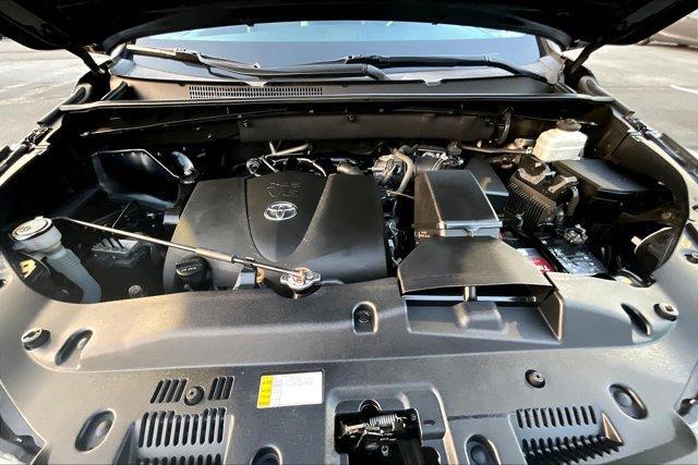 used 2019 Toyota Highlander car, priced at $25,595