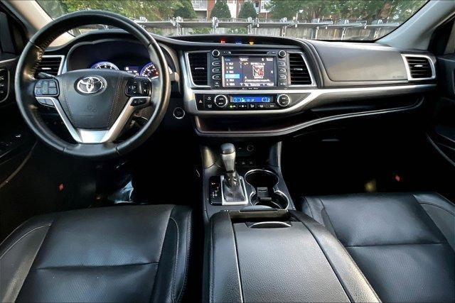 used 2019 Toyota Highlander car, priced at $25,595