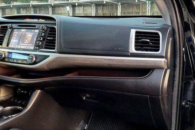 used 2019 Toyota Highlander car, priced at $25,595