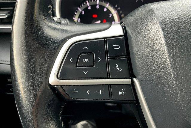 used 2022 Toyota Highlander car, priced at $38,995