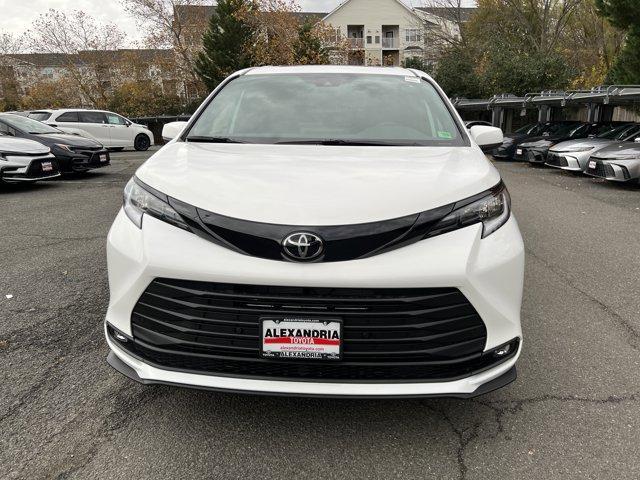 new 2026 Toyota Sienna car