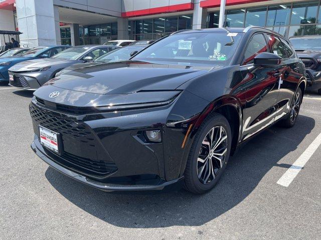 new 2025 Toyota Crown Signia car