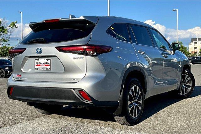 used 2022 Toyota Highlander Hybrid car, priced at $38,595