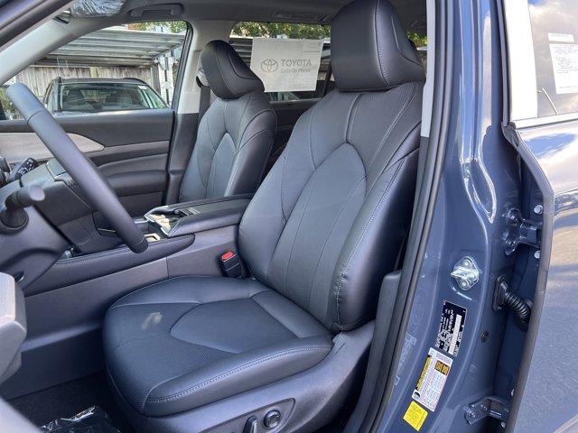 new 2026 Toyota Grand Highlander car