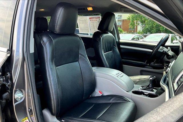 used 2015 Toyota Highlander car, priced at $21,995