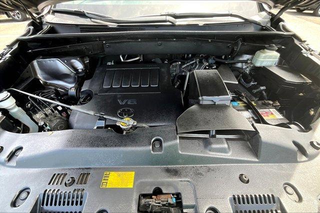used 2015 Toyota Highlander car, priced at $21,995
