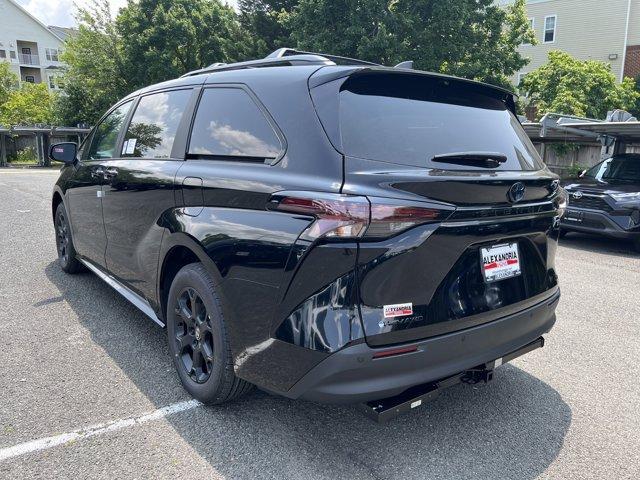 new 2025 Toyota Sienna car