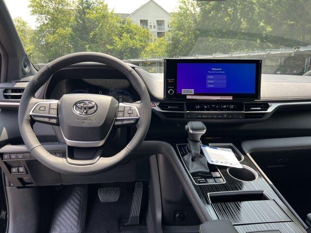 new 2025 Toyota Sienna car
