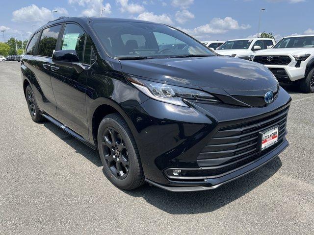 new 2025 Toyota Sienna car
