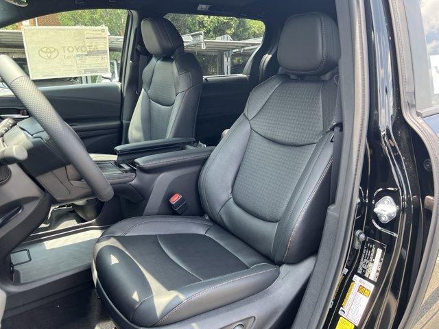 new 2025 Toyota Sienna car