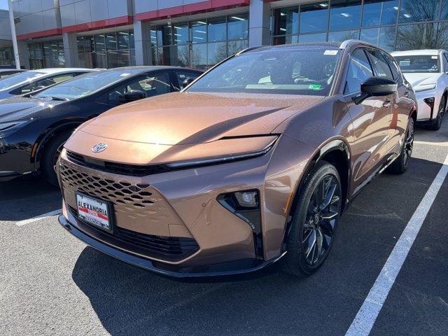 new 2025 Toyota Crown Signia car