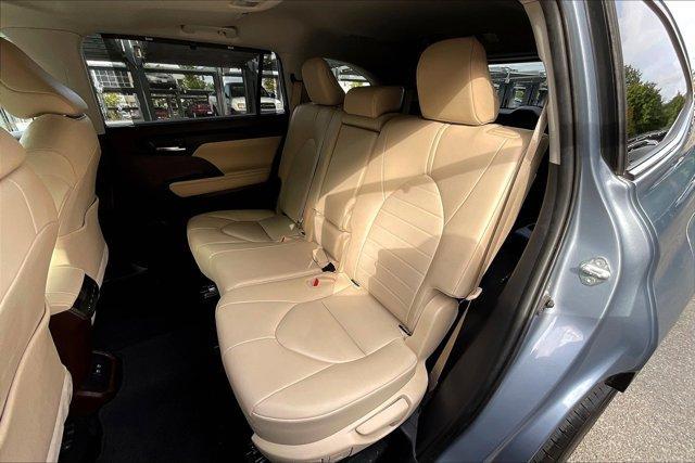 used 2020 Toyota Highlander car, priced at $32,995