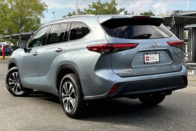 used 2020 Toyota Highlander car, priced at $32,995