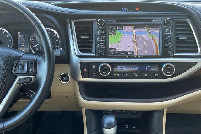 used 2018 Toyota Highlander car, priced at $20,495