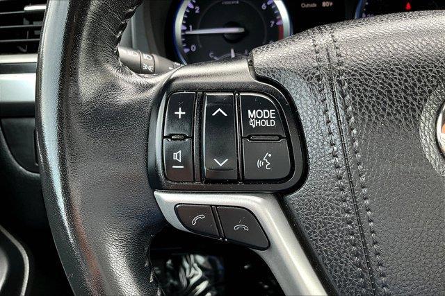 used 2019 Toyota Highlander car, priced at $25,995