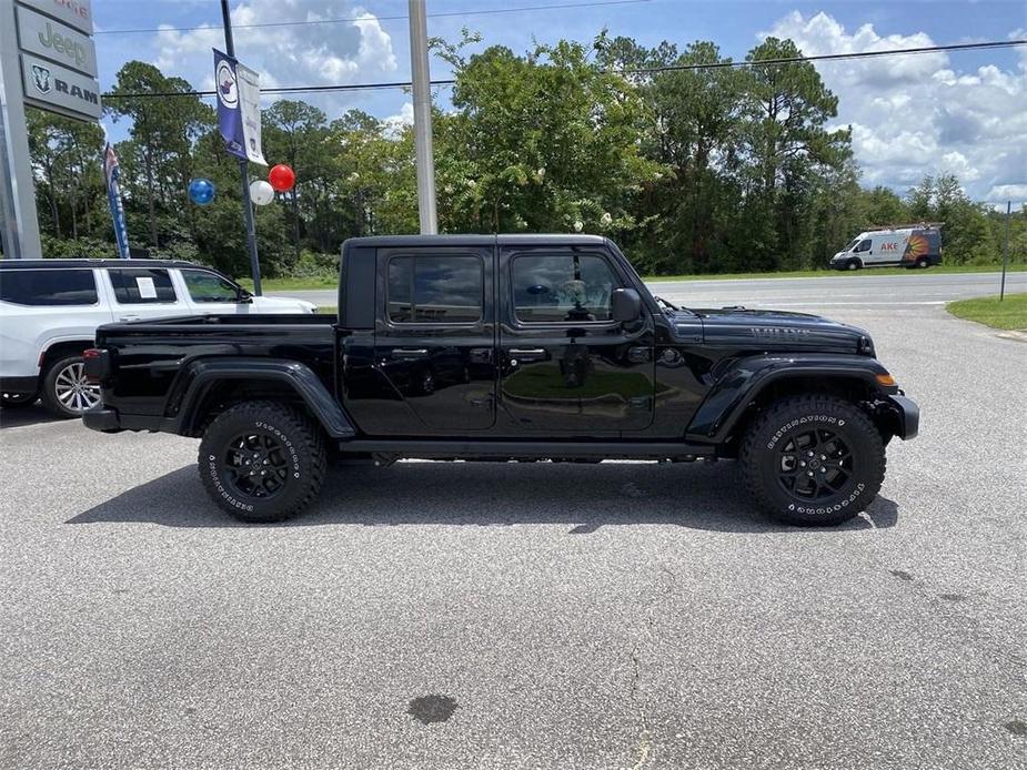 new 2024 Jeep Gladiator car, priced at $43,437