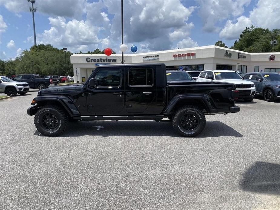 new 2024 Jeep Gladiator car, priced at $43,437