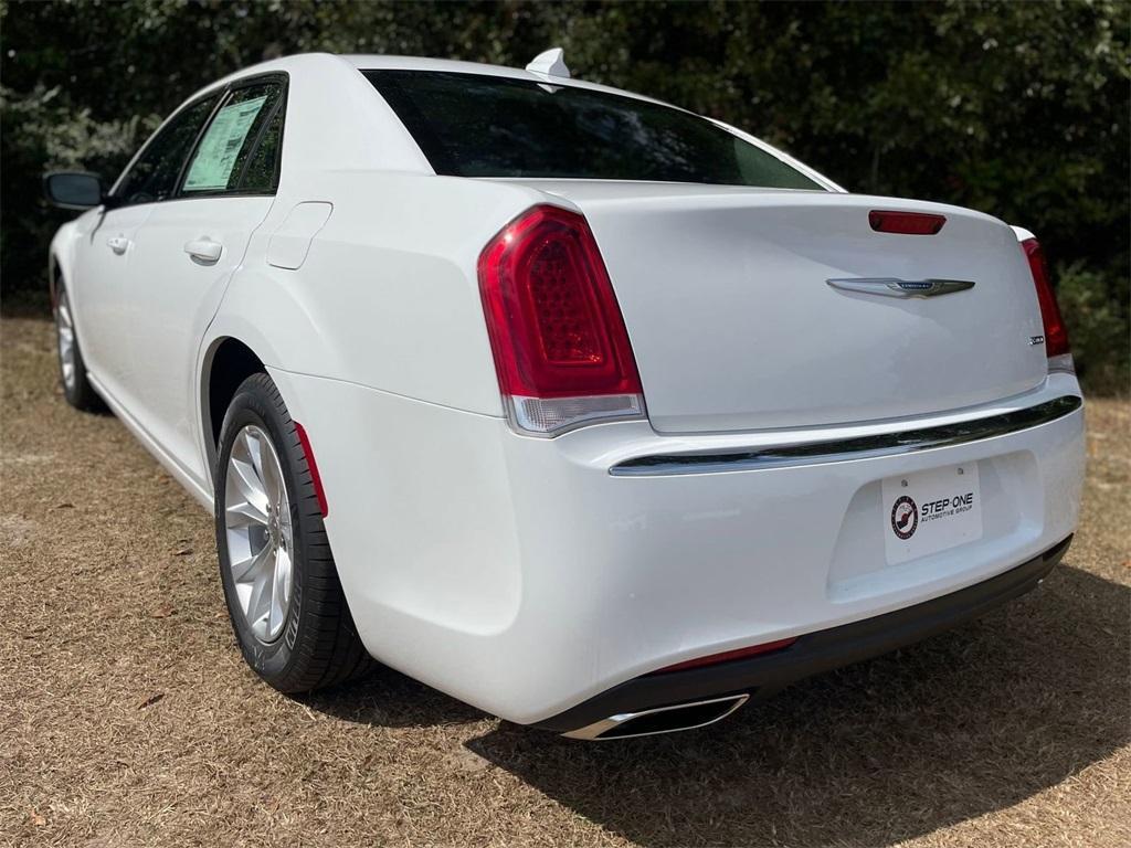 new 2023 Chrysler 300 car, priced at $34,872