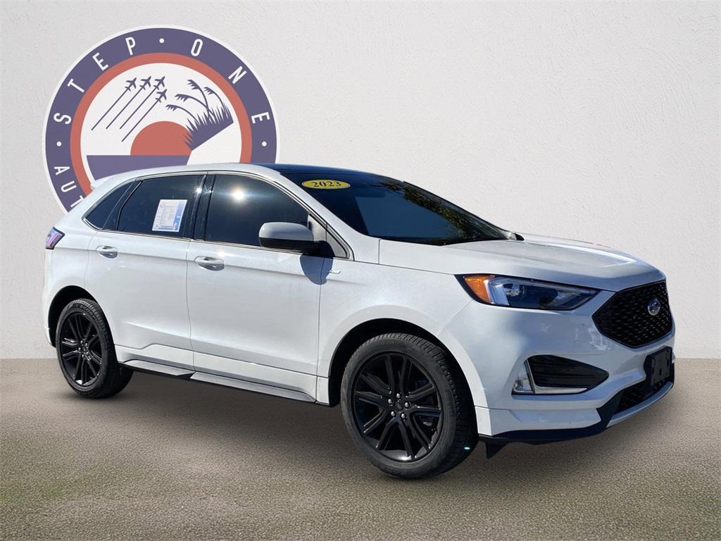 used 2023 Ford Edge car, priced at $30,140