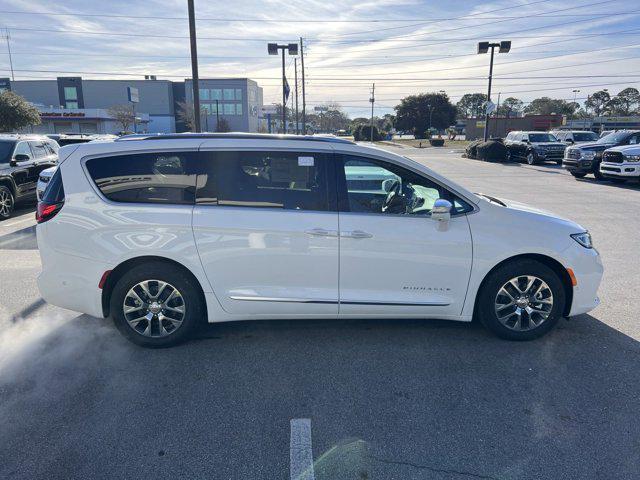 new 2024 Chrysler Pacifica Hybrid car, priced at $48,090