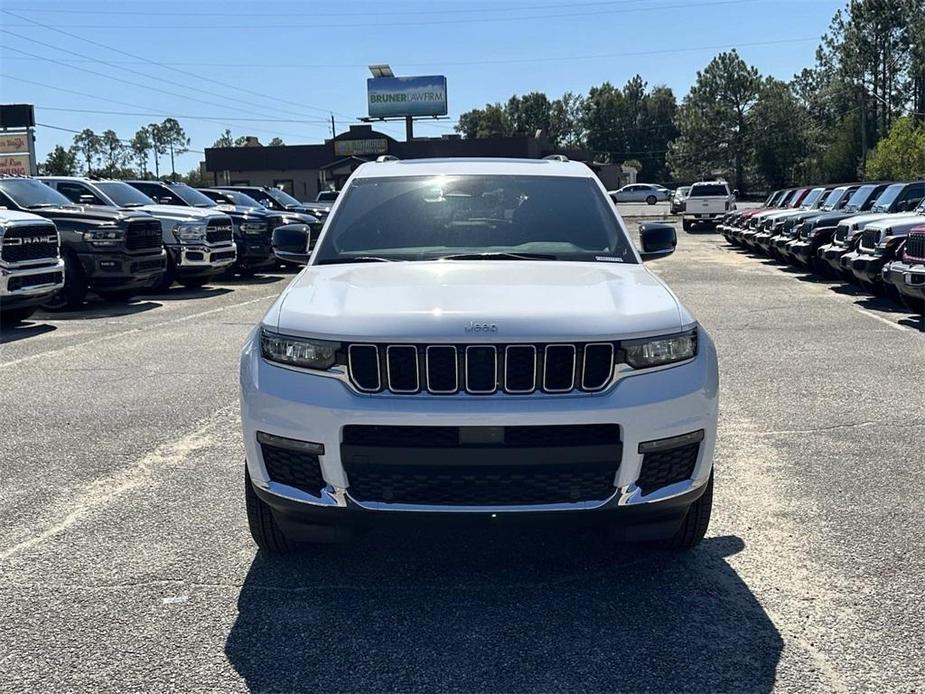 new 2025 Jeep Grand Cherokee L car