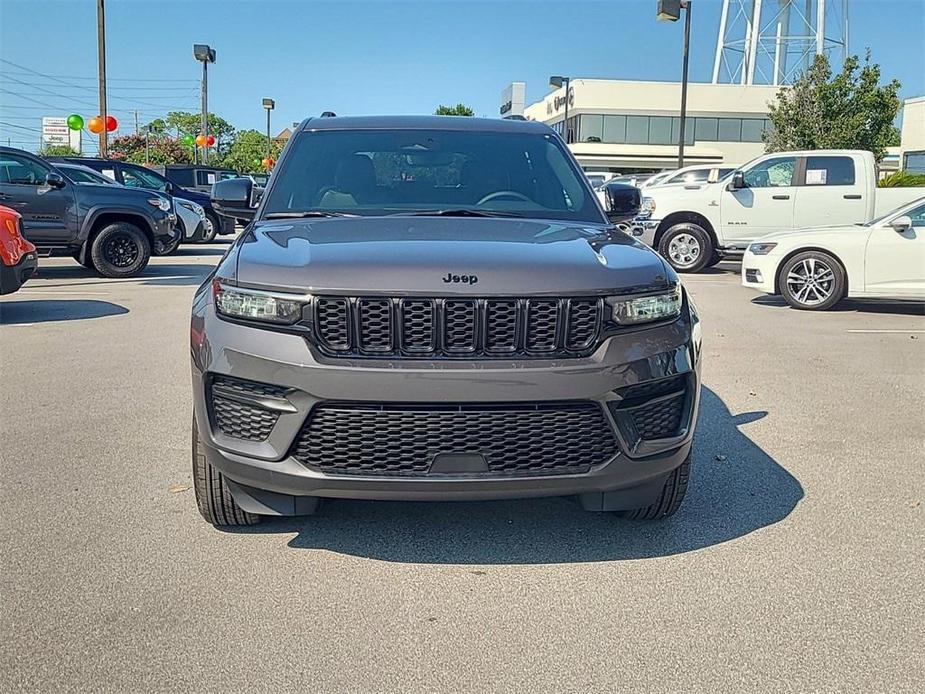 new 2024 Jeep Grand Cherokee car, priced at $40,245