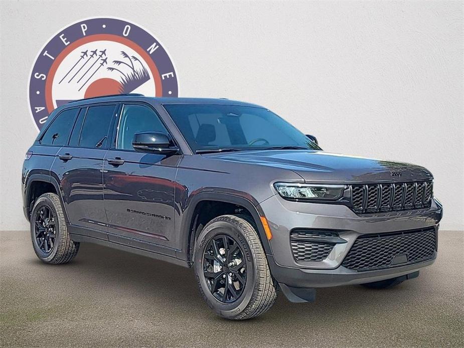 new 2024 Jeep Grand Cherokee car, priced at $40,245