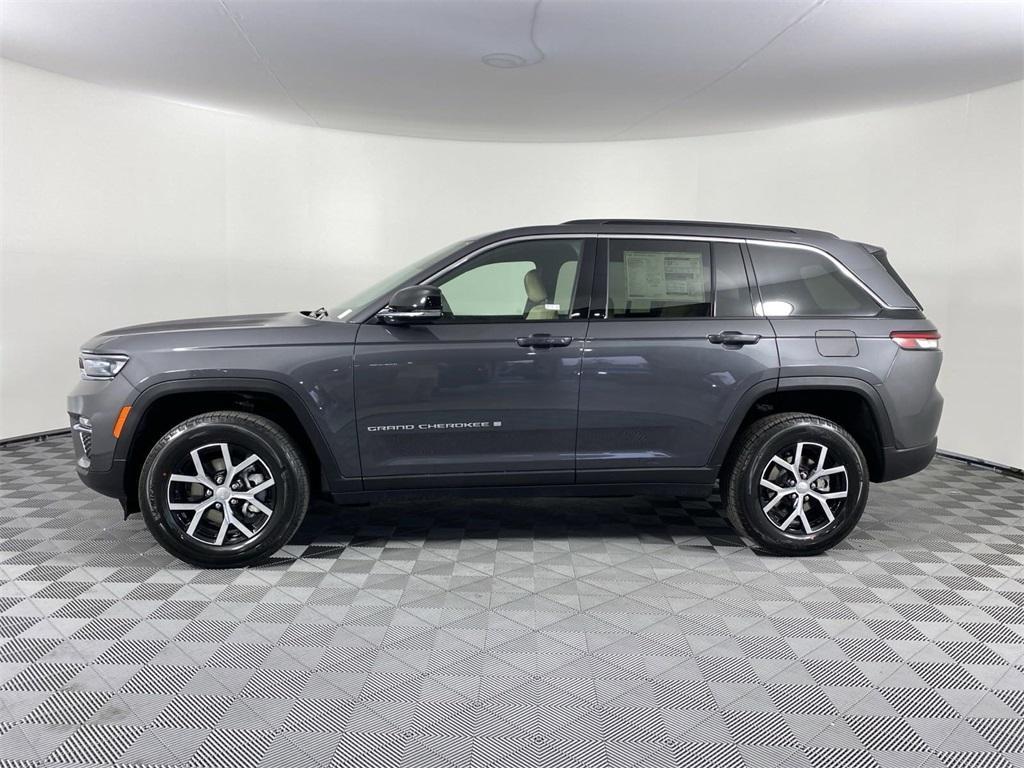 new 2025 Jeep Grand Cherokee car, priced at $45,814