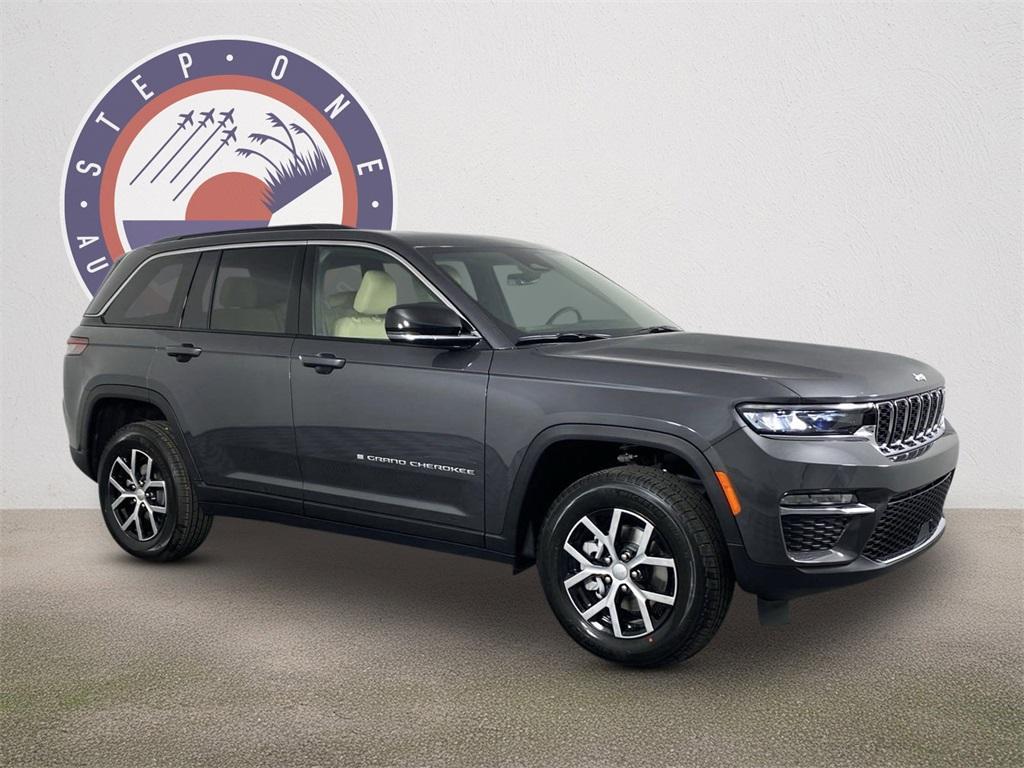 new 2025 Jeep Grand Cherokee car, priced at $45,814