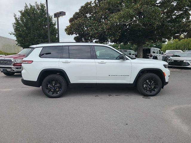 new 2024 Jeep Grand Cherokee L car, priced at $44,126