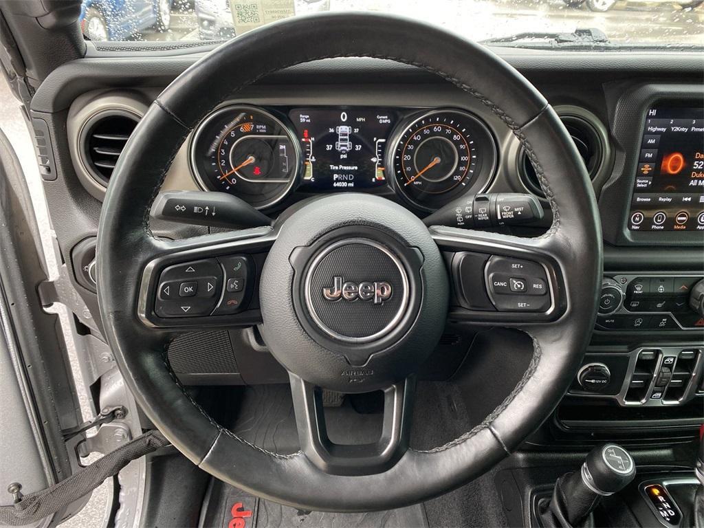 used 2021 Jeep Wrangler Unlimited car, priced at $28,011