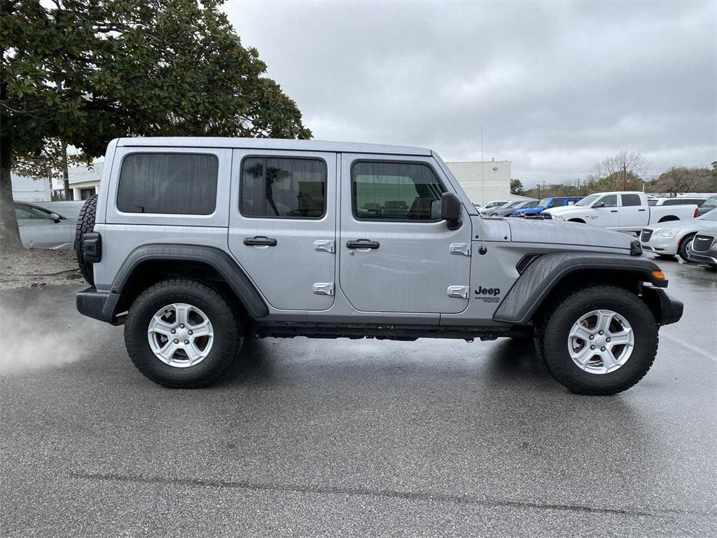 used 2021 Jeep Wrangler Unlimited car, priced at $28,011