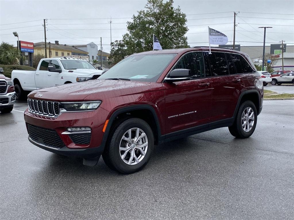 used 2022 Jeep Grand Cherokee car, priced at $35,649